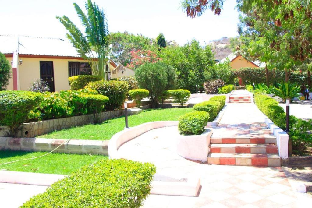 Royal Village Hotel Dodoma Extérieur photo
