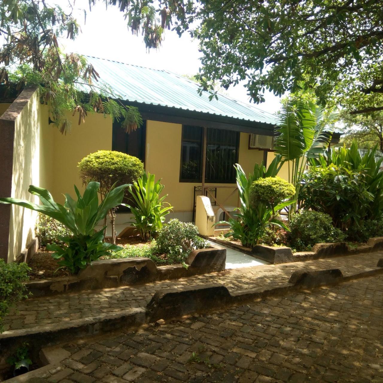 Royal Village Hotel Dodoma Extérieur photo
