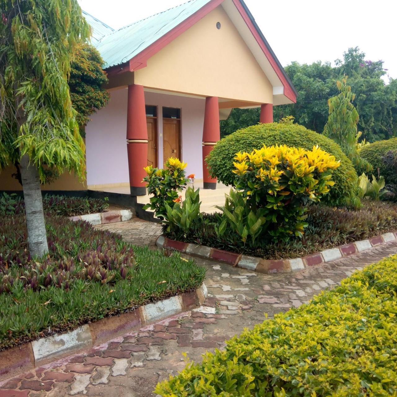 Royal Village Hotel Dodoma Extérieur photo